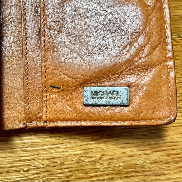 VTG! Michael Kors Trifold Rectangular Leather Jacquard Wallet - Picture 7 of 12